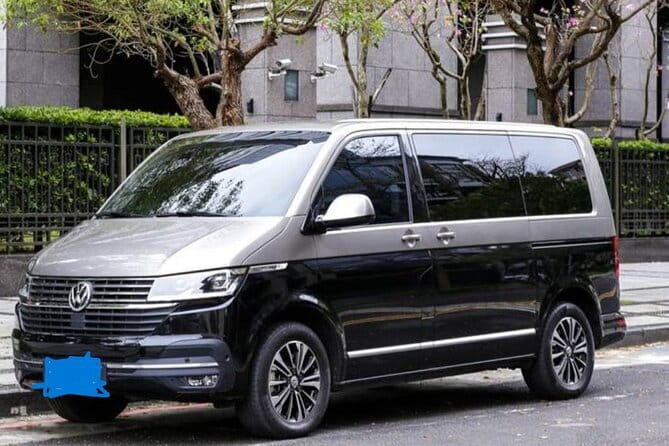 Taipei City to Taoyuan Airport Private Transfer - The vans are a strong point