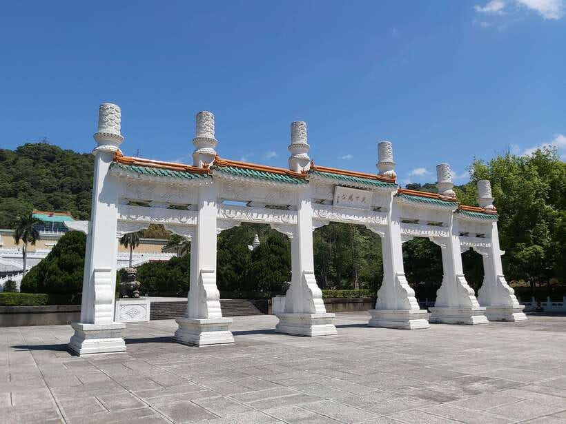 Taipei: Classic Landmarks Day Tour - Ximending: your best chance to choose lunch