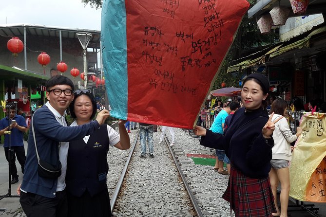 Taipei day tour(northeast coast tour or city tour) MERCEDES VAN - Shifen Old Street and the sky lantern tradition