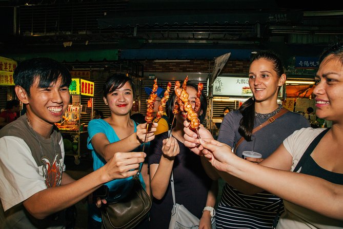 Taipei Food Tour: Night Market & Convenience Store(Food Included) - Meeting near Longshan Temple at 7:30 p.m.