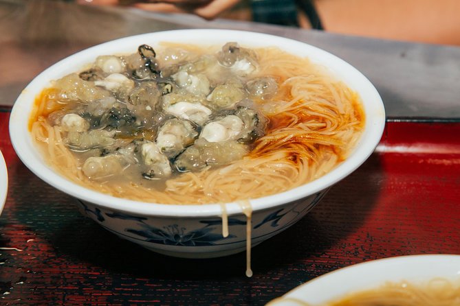 Taipei Food Tour: Night Market & Convenience Store(Food Included) - Guides make the greatest difference