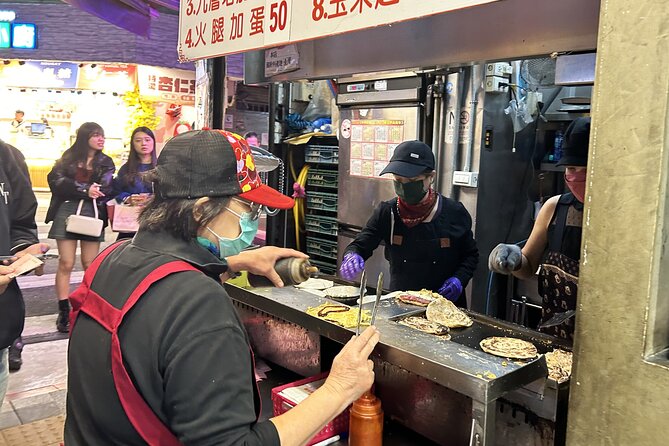 Taipei Hidden Eats, Market & Street Food Tour with 8+ Tastings - Who should book, and who should think twice?