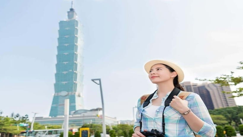 Taipei: Highlight Attractions Walking Tour - Beiping East Road and everyday Taipei
