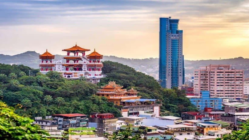 Taipei: Highlight Attractions Walking Tour - Nanhai Road and quieter city corners