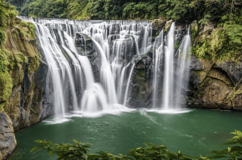 Taipei: Jiufen, Shifen Waterfall and Pingxi Sky Lantern Tour - Golden Waterfall and Taiwan’s mining story