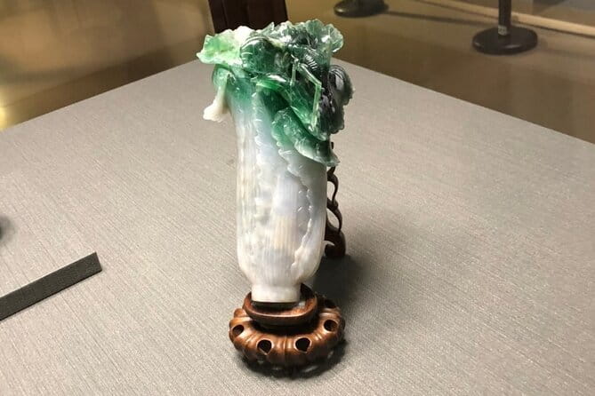 Taipei National Palace Museum Guided Tour - Why a guide helps inside Taipei’s National Palace Museum