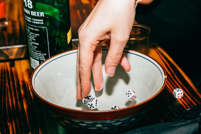 Taipei Nightlife: Taipei Pub Crawls (2 Different Routes) - What the guides add to the night