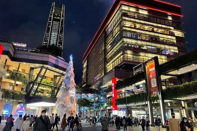 Taipei Nightlife: Taipei Pub Crawls (2 Different Routes) - Wednesday in Xinyi, with Taipei 101 in the background