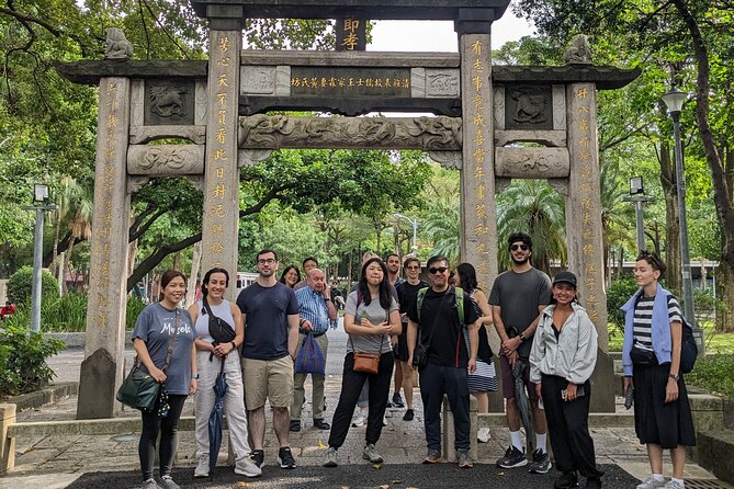 Taipei Old Town - Taiwan Introduction Walking Tour (Tip-Based) - Chengzhong Market and ordinary Taipei life