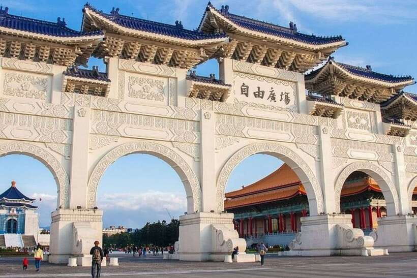 Taipei: Private custom tour with a local guide - Guides, languages, and the human factor