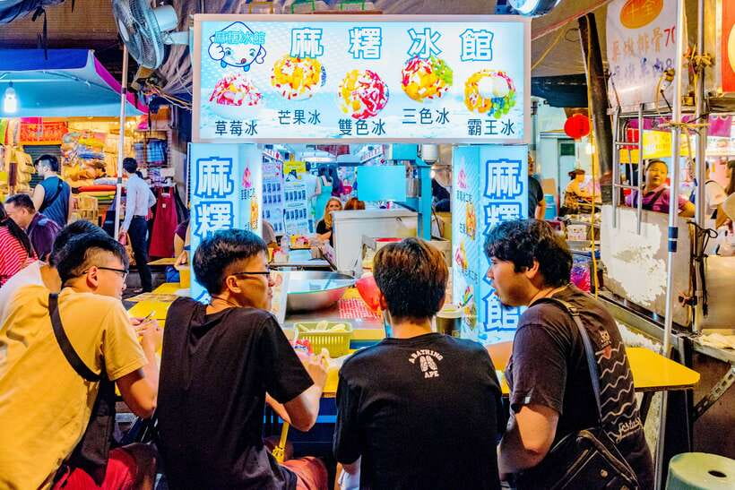 Taipei Private Custom Tour with a Local: Icons & Hidden Gems - Who should book this private Taipei walk?