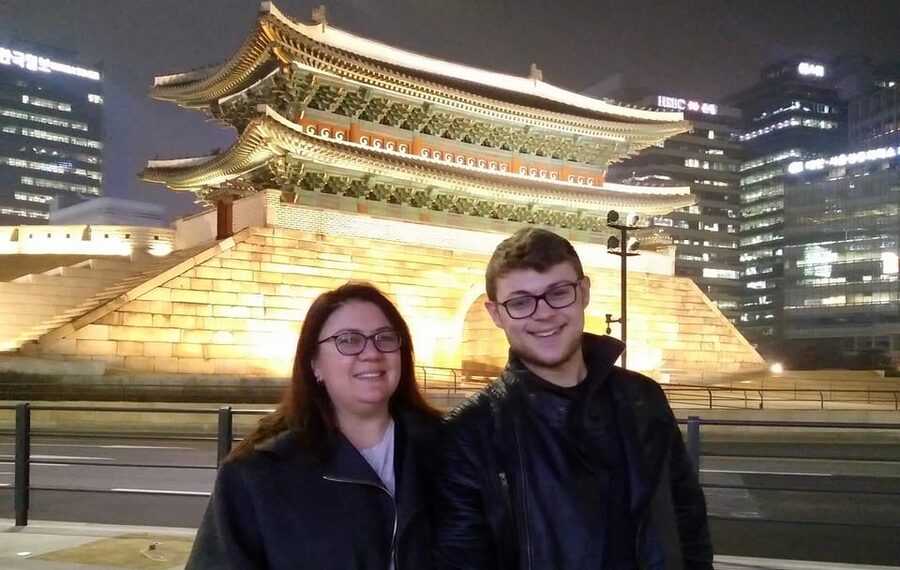 Taipei Private Custom Tour with a Local: Icons & Hidden Gems - Night-market food with local context