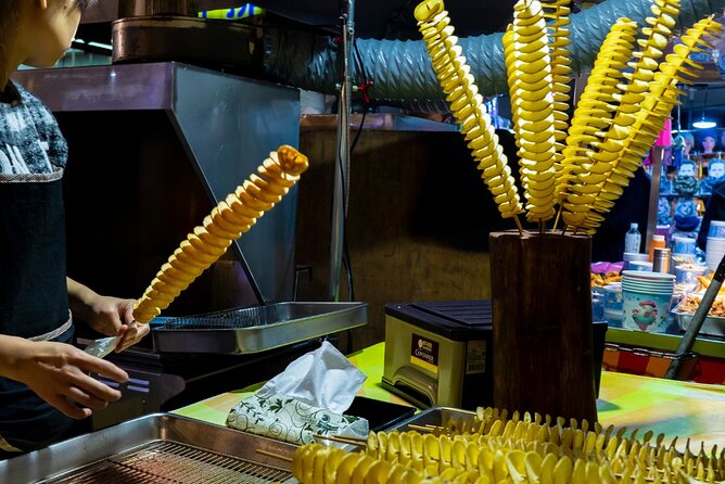 Taipei Street Food & Night Market Tour with a Local: Private & Custom - Raohe, Shilin, and the choice between markets