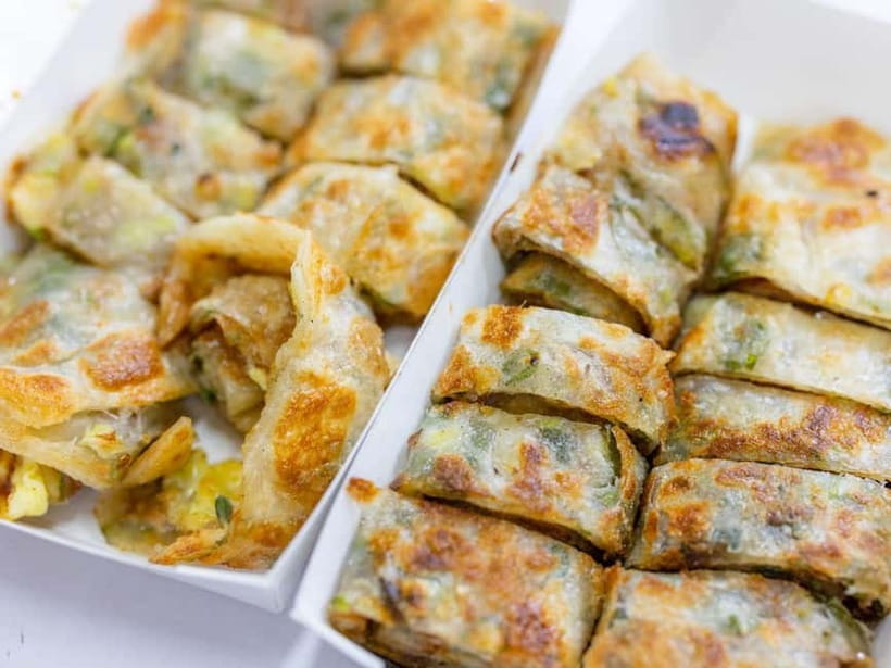 Taipei: Taiwan Traditional Breakfast & Market & Tea Tasting - Timing, comfort, and practical details