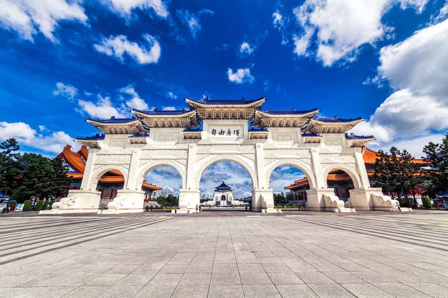 Taiwan Taipei: 8-Hour Customized Taipei City Exploration! - Taipei 101 and the city’s modern face