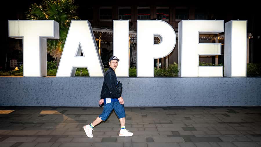 Taiwan Taipei: VIP Photoshoot with Taiwan Photographer - Starting at C.K.S. Memorial Hall