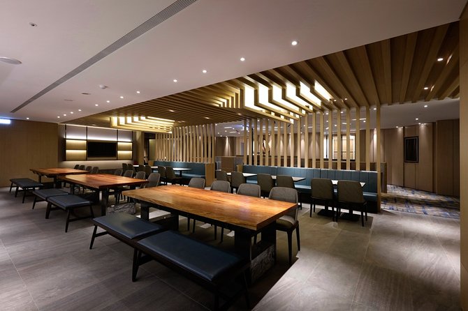 Taiwan Taoyuan International Airport Plaza Premium Lounge - Wi-Fi, charging, and practical layover comfort