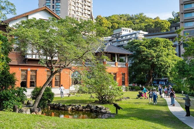 Taiwan TST : Private Tour Taipei, Yangmingshan, Beitou, Tamsui - From Beitou steam to Tamsui sunset