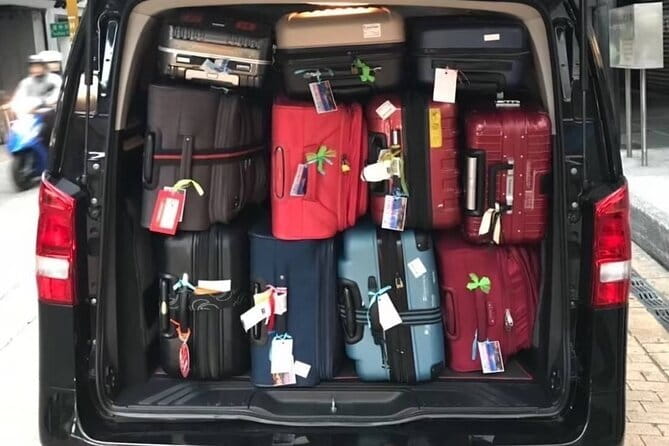 Taiwan TST : Taipei / Taoyuan Airport Pick-up or Drop-off - TSTs experience and fleet