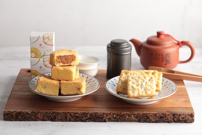 Taiwanese Baking Class with Oolong Tea Tasting in Taipei - Why pineapple cakes mean more in Taiwan