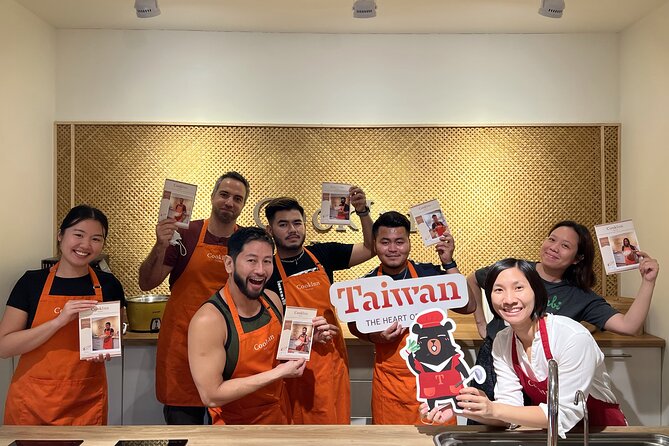Taiwanese Breakfast Cooking Class in Taipei - A small class with direct help