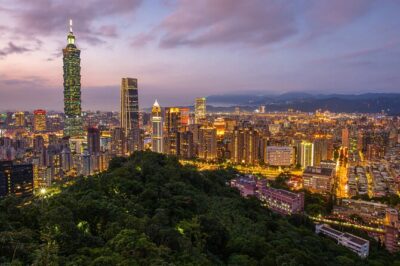 Taoyuan Airport (TPE) Private Transfer to Multiple Destinations