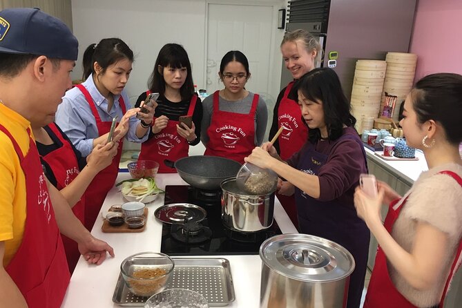 Turnip cake, Pork thick soup, Tofu pudding. Taiwan Traditional Light Meals Experience-C (Taipei Cooking Class) - Is the Taipei 101 stop part of the class?