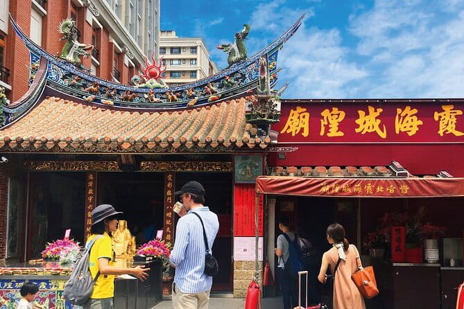 Vintage Taipei - Best of Taiwan & Sunset Walking Tour (Tip-based) - Timing, group size, and walking demands