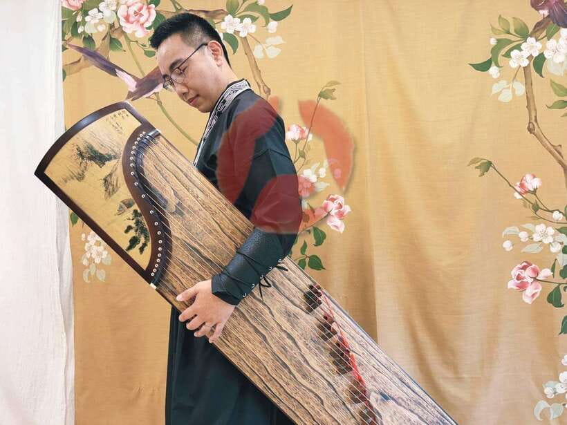 Wear Hanfu and play guzheng - Is $50 a fair price for one hour?