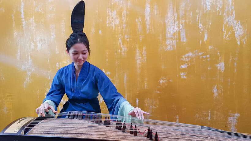 Wear Hanfu and play guzheng - Choosing Hanfu near Beitou Station