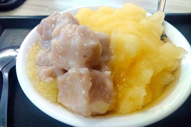 WoknRoll Taipei Walking and Historical Food Tour - Why Dihua Street makes a good food-tour setting