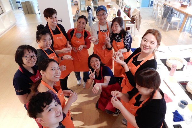 Xiao Long Bao & Boba Tea Cooking Class in Taipei - Why the group size matters
