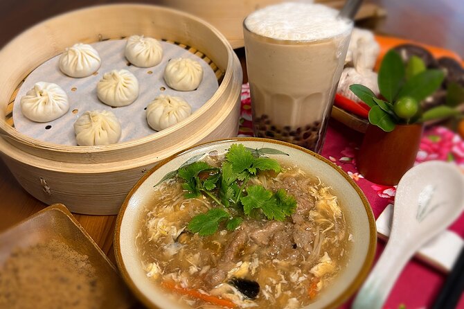 Xiao long bao, Pork thick soup, Bubble milk tea. (Taiwan Cooking Class)-B - Why the small group matters