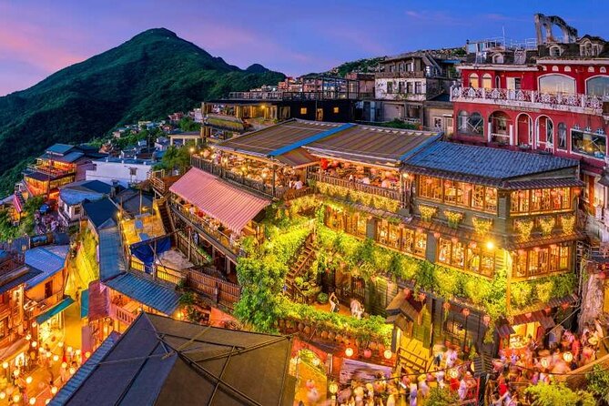 Yehliu, Jiufen & Shifen Taiwans North Coast Day / Night Tour - Four famous sights in one northern Taiwan route