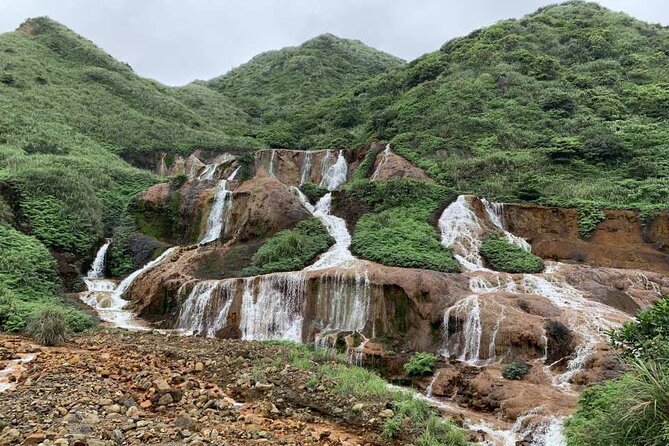 Yehliu, Jiufen & Shifen Taiwans North Coast Day / Night Tour - Timing, traffic, and the real pace