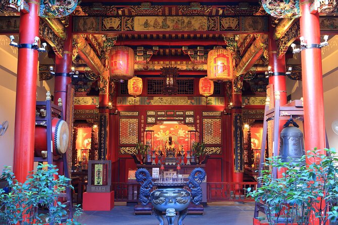 Yilan 1-Day Private Tour to Kavalan Whisky & Cultural Gems - Booking, weather, and timing advice